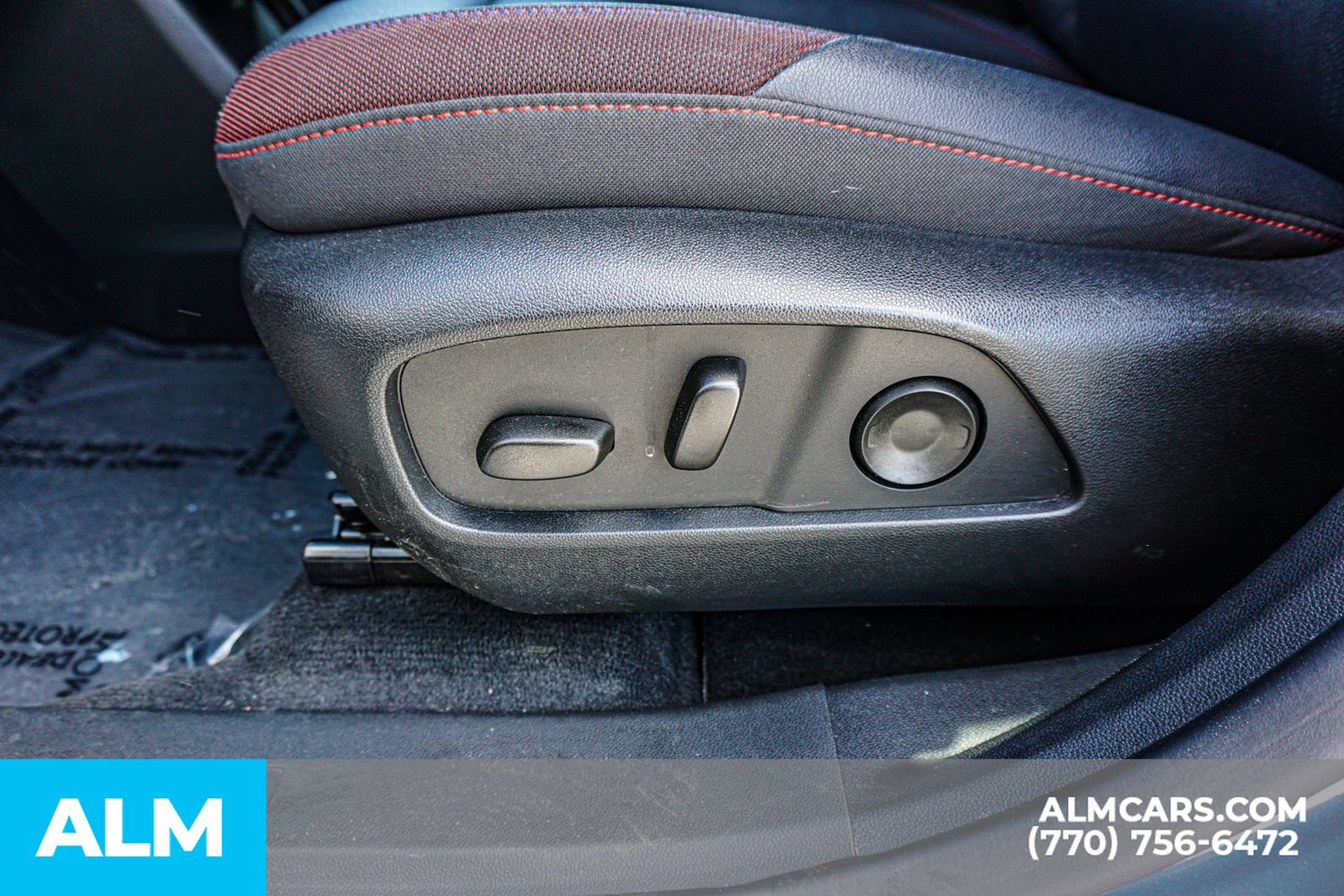 Used 2025 Chevrolet Equinox RS w/ Safety and Technology Package AWD/4WD image 38