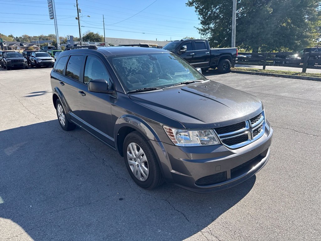 Used 2018 Dodge Journey SE FWD image 2