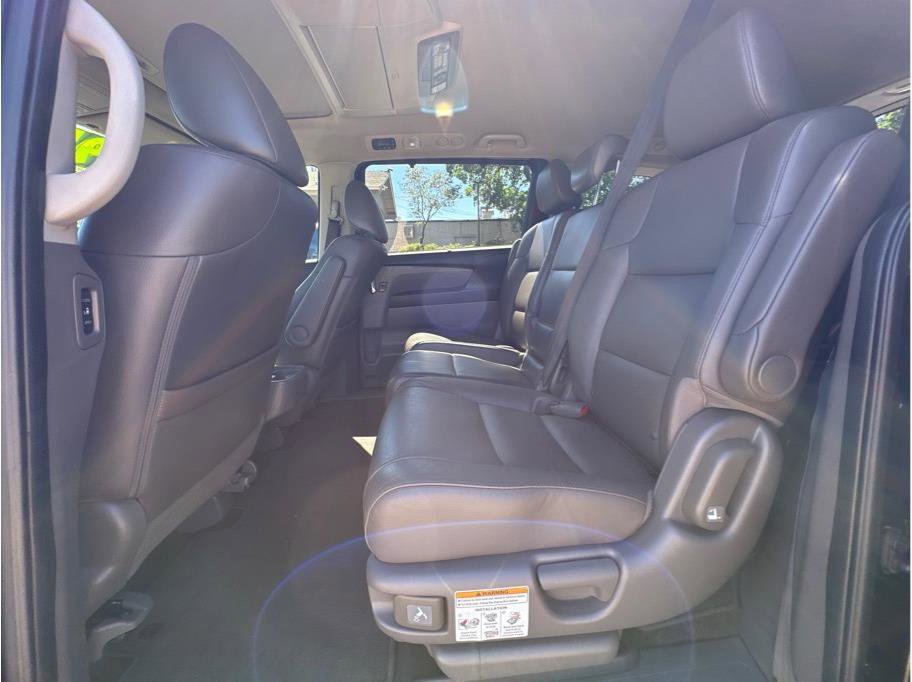 Used 2015 Honda Odyssey Touring Elite image 13