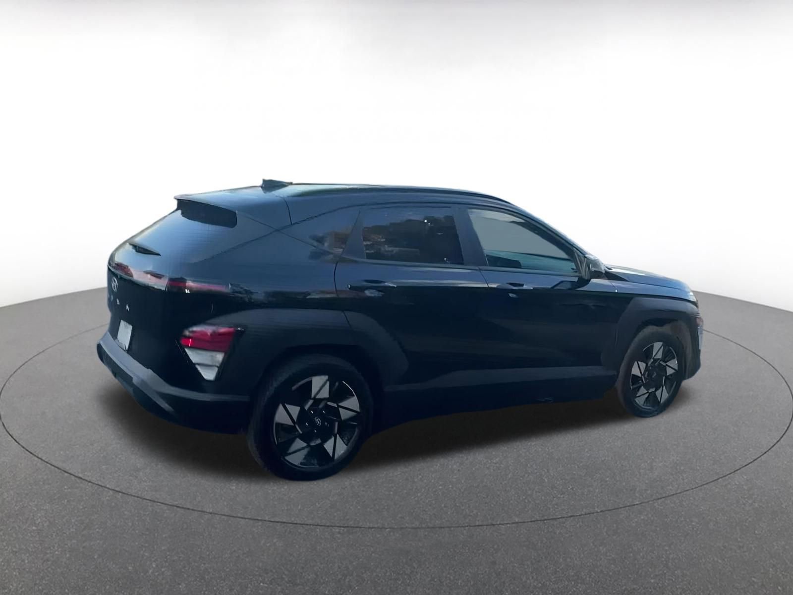 Used 2025 Hyundai Kona SEL image 16