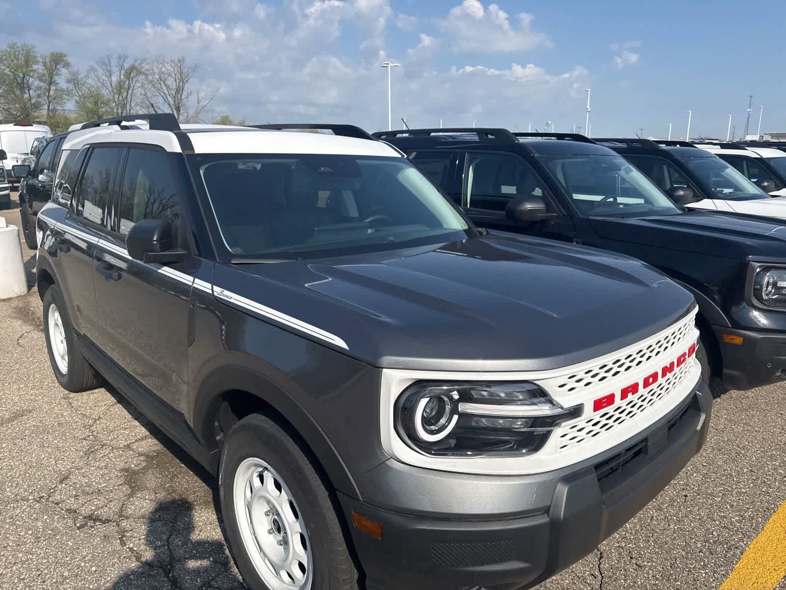 New 2025 Ford Bronco Sport Heritage w/ Convenience Package AWD/4WD image 5