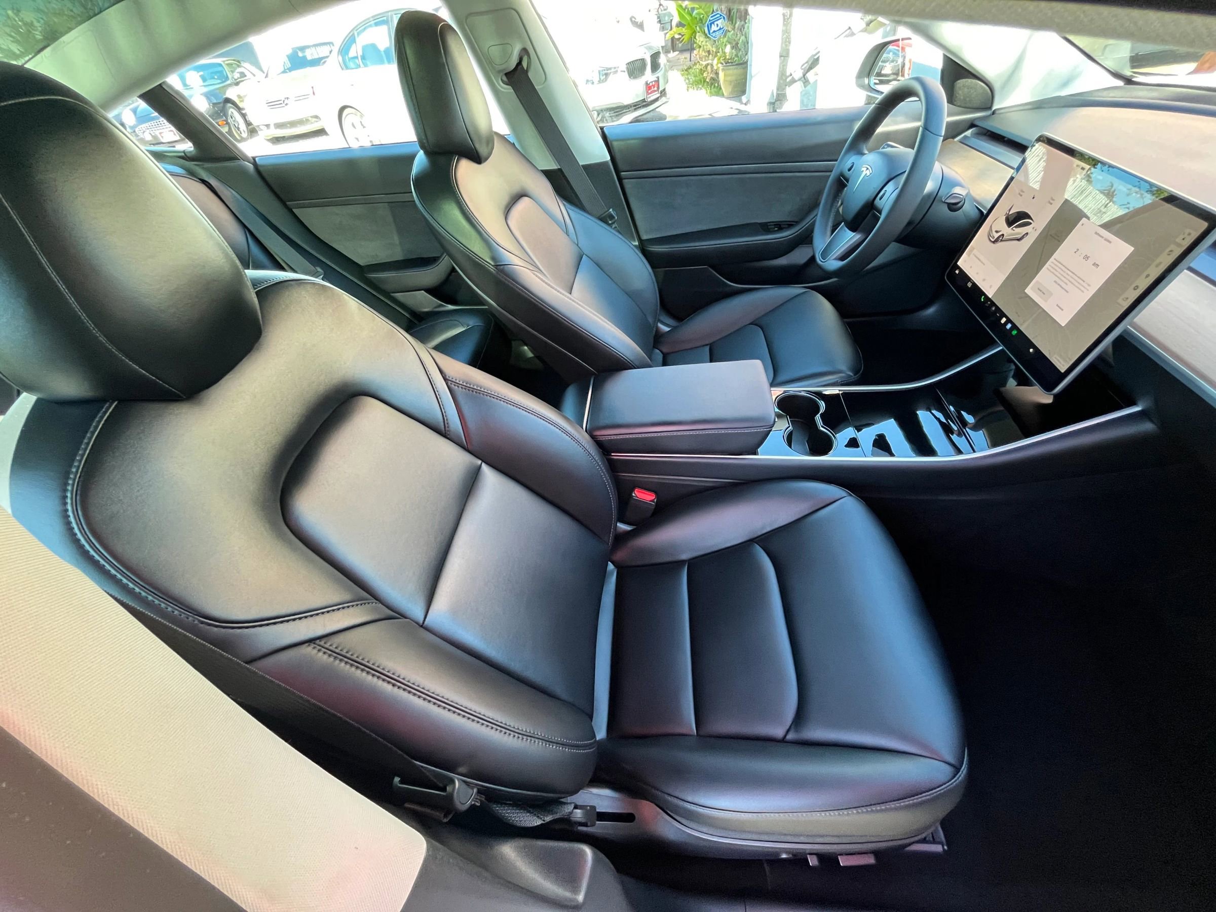 Used 2020 Tesla Model 3 Standard Range Plus image 11