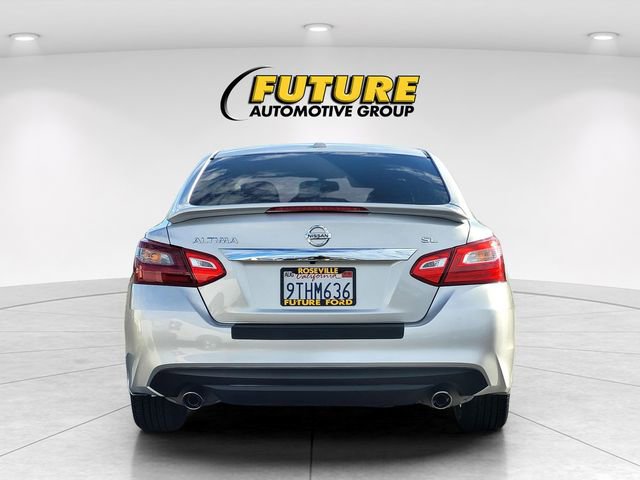 Used 2017 Nissan Altima 2.5 SL w/ 2.5 Technology Package FWD image 5