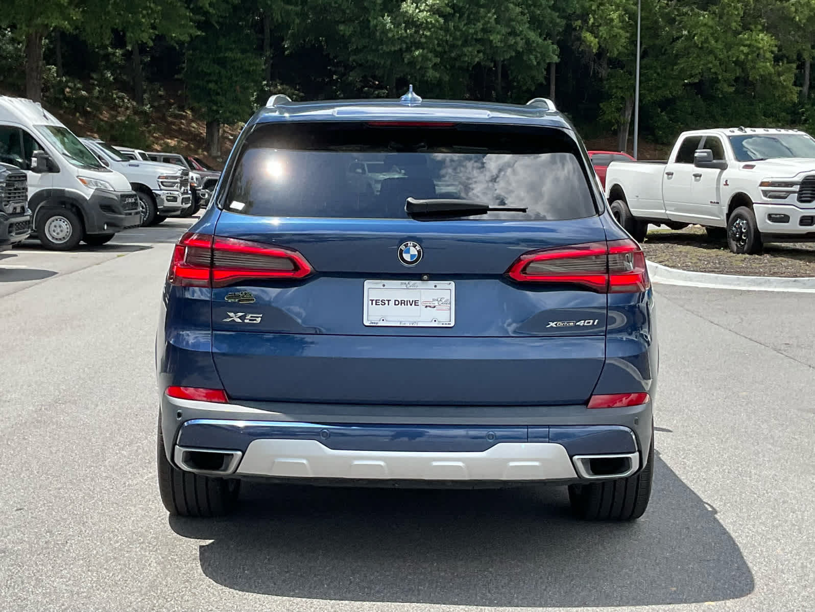 Used 2019 BMW X5 xDrive40i w/ Premium Package 2 AWD/4WD image 4