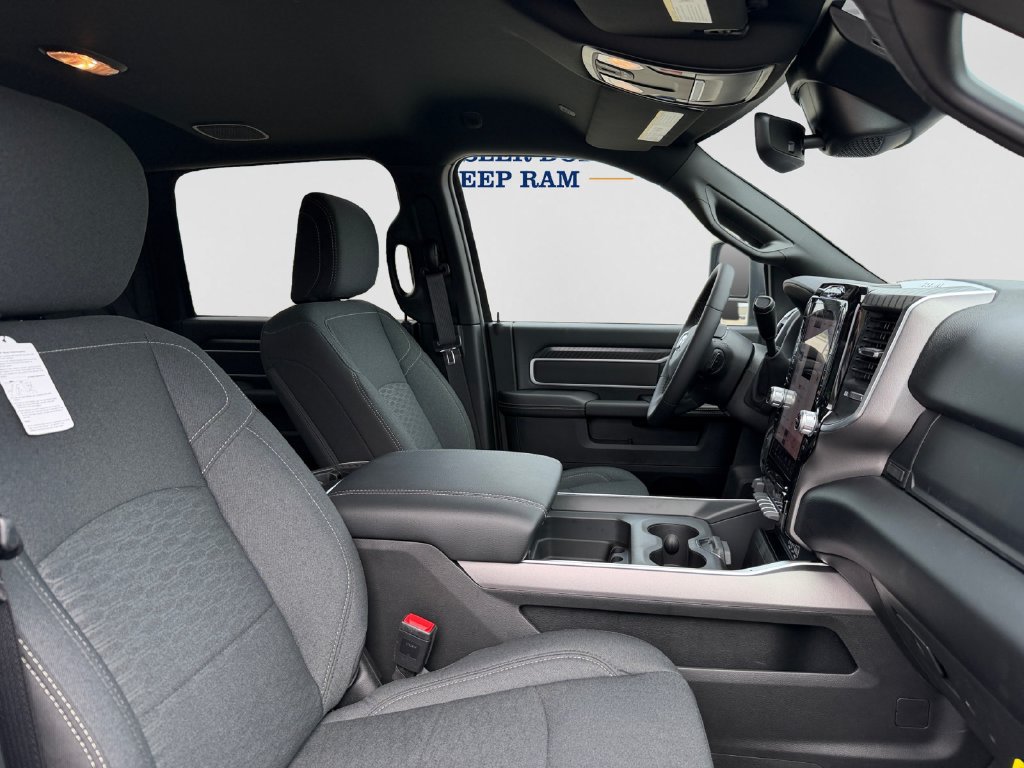 New 2026 RAM 2500 Big Horn AWD/4WD image 16