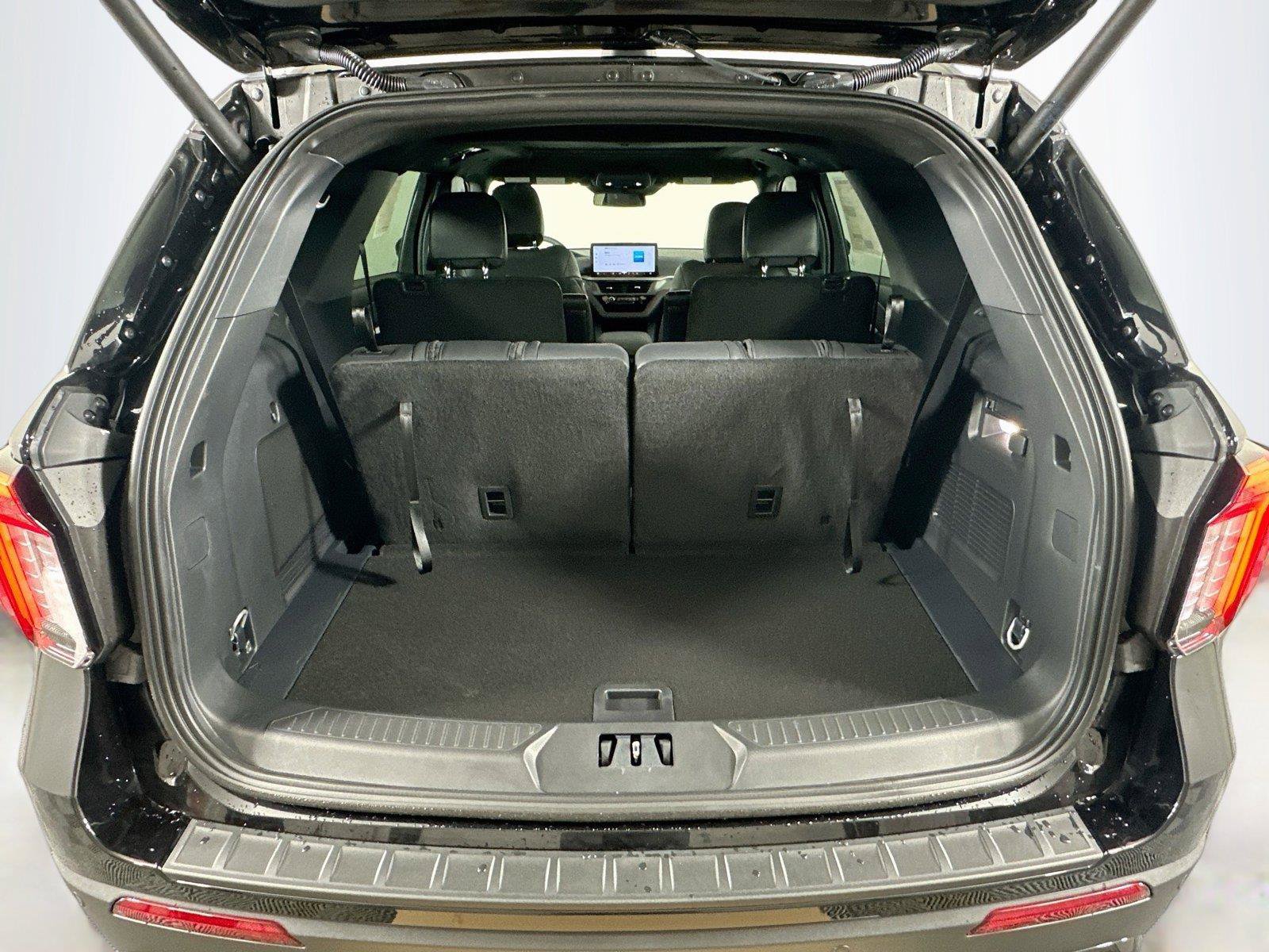 New 2026 Ford Explorer ST-Line w/ ST-Line Street Pack AWD/4WD image 27