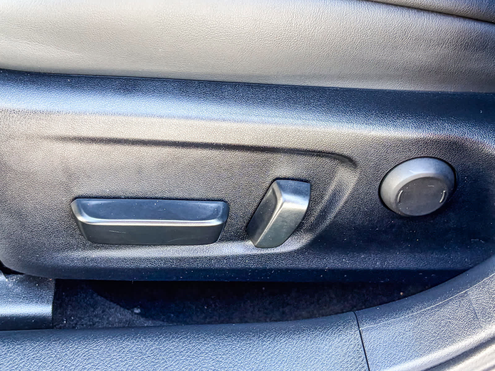 Used 2023 Lexus IS 500 w/ Accessory Package 2 RWD image 21