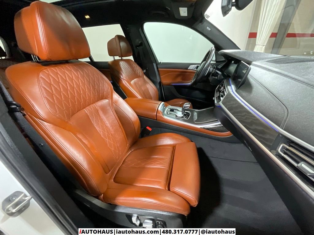 Used 2022 BMW X7 M50i image 29