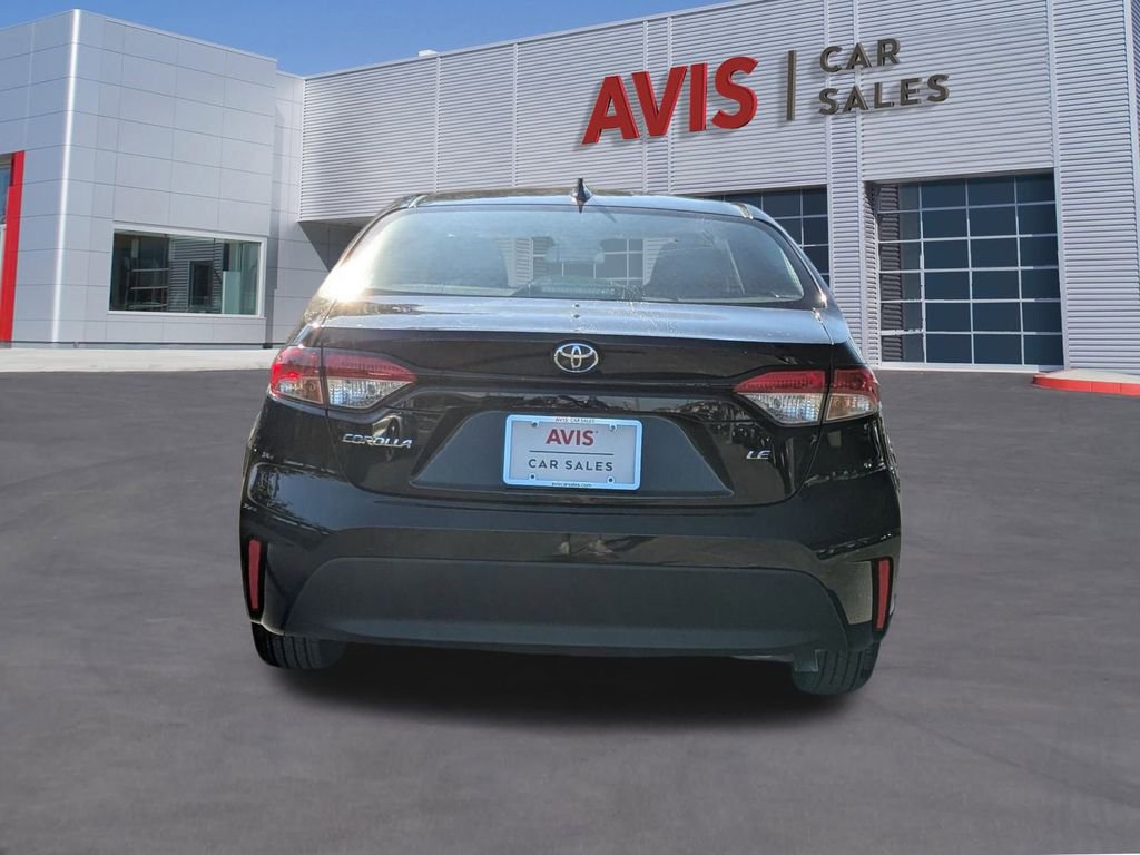 Used 2025 Toyota Corolla LE image 5