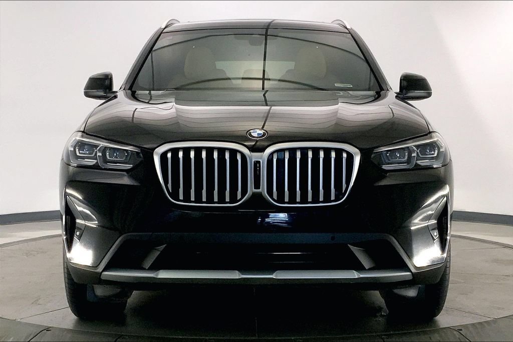 Used 2024 BMW X3 xDrive30i w/ Premium Package AWD/4WD image 2