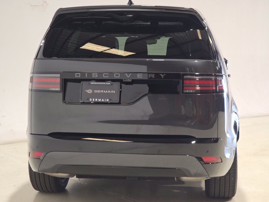 Certified 2025 Land Rover Discovery Dynamic SE AWD/4WD image 6
