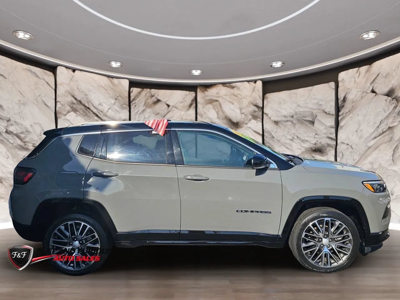 Used 2022 Jeep Compass Limited w/ Elite Group AWD/4WD image 5