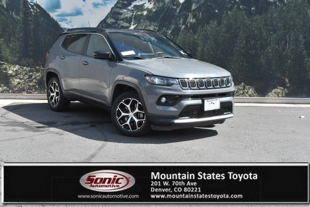 Used 2024 Jeep Compass Limited AWD/4WD image 1