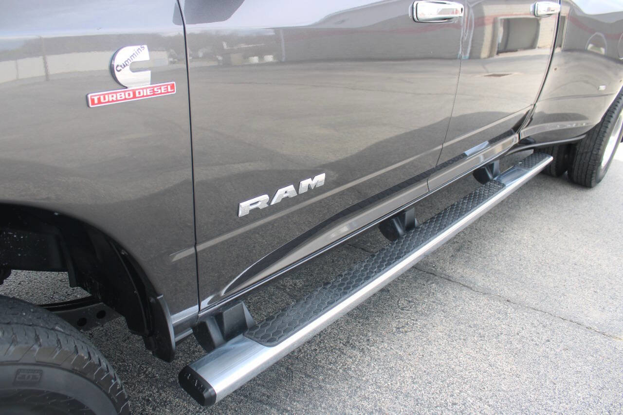 Used 2019 RAM 3500 Tradesman w/ Chrome Appearance Group image 11