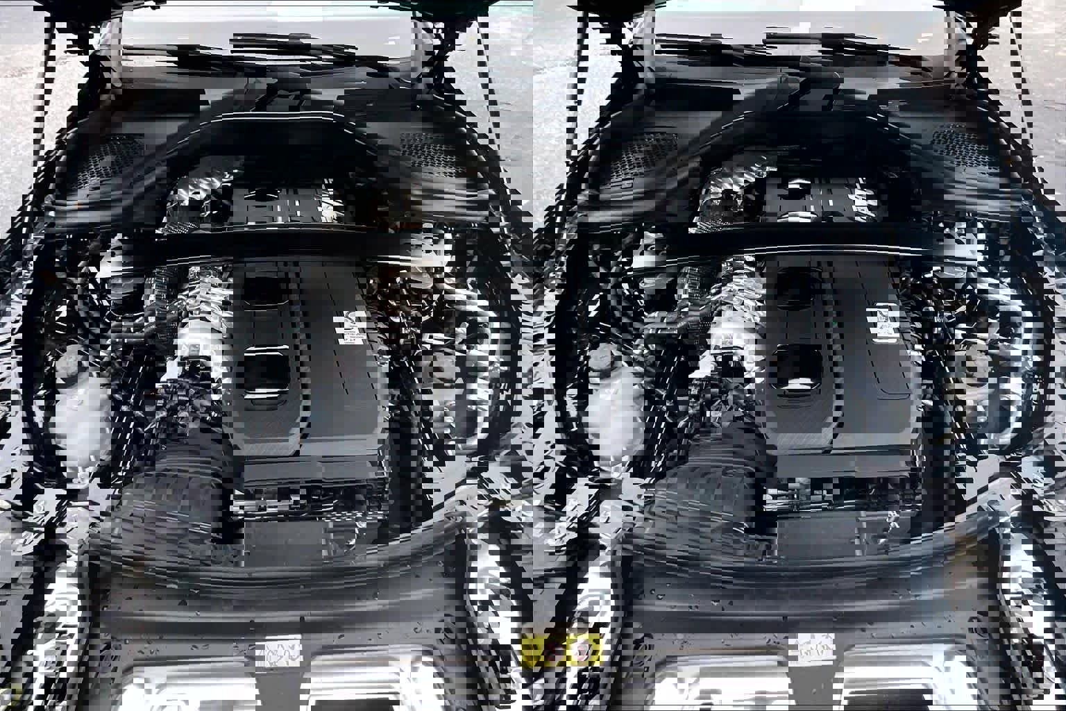 Used 2024 Mercedes-Benz GLC 43 AMG 4MATIC image 31