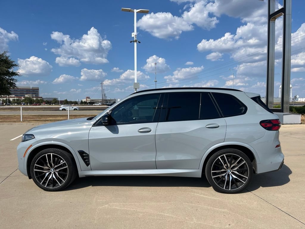 Used 2024 BMW X5 M60i AWD/4WD image 3