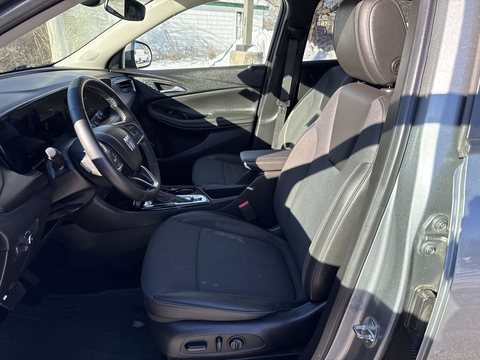 Used 2024 Buick Encore GX Preferred w/ Comfort Package image 11