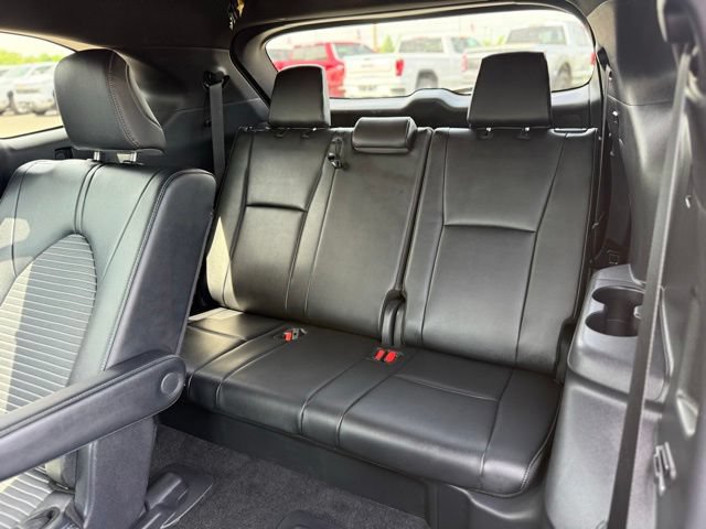 Used 2025 Toyota Highlander XSE AWD/4WD image 21