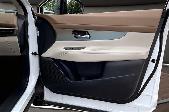 Certified 2025 Nissan Murano Platinum w/ Cargo Package image 23