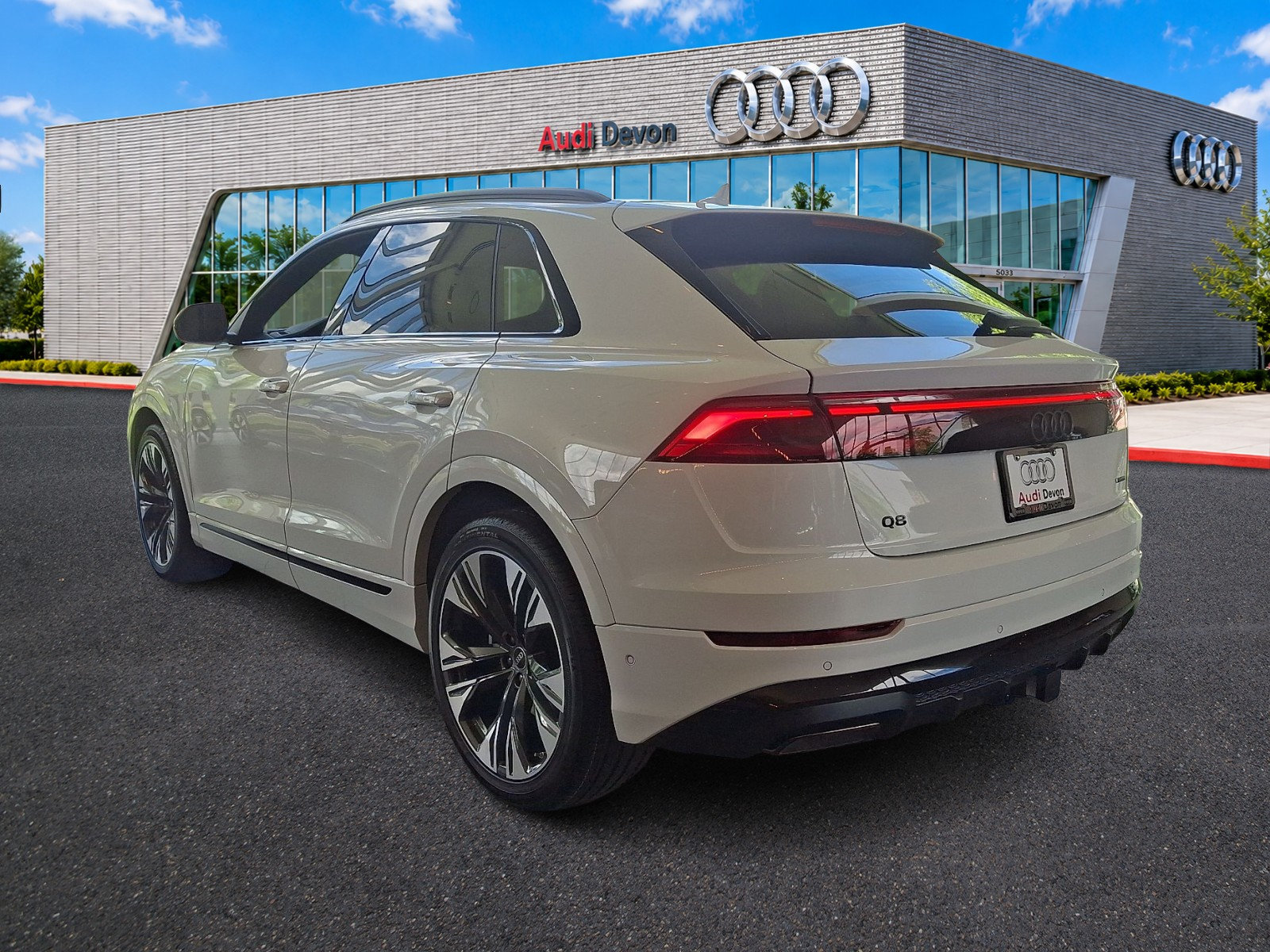 New 2026 Audi Q8 Premium Plus AWD/4WD image 4
