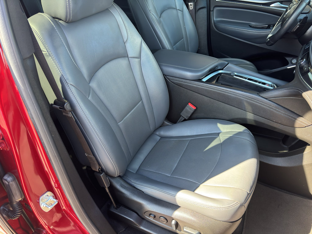 Used 2024 Buick Enclave Premium AWD/4WD image 10