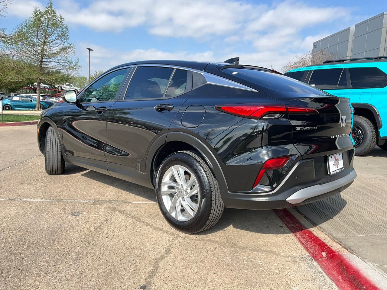 Used 2025 Buick Envista Preferred image 8
