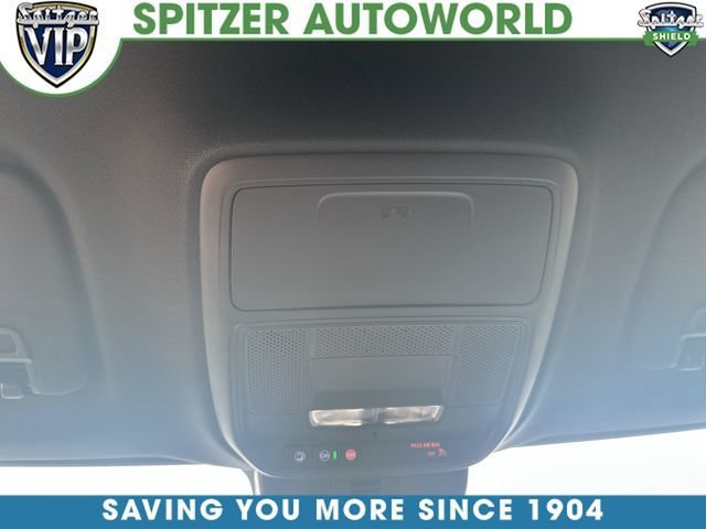 New 2027 Chevrolet Traverse LT w/ Midnight/Sport Edition FWD image 38