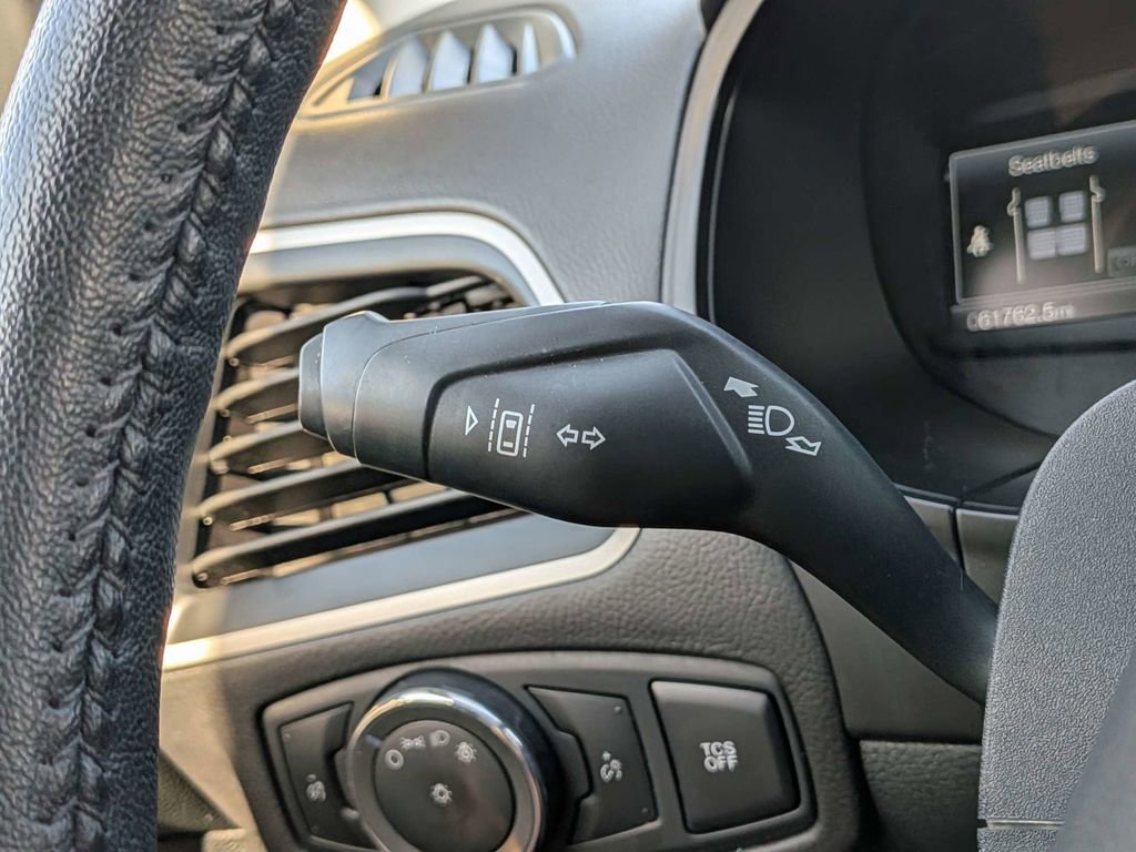 Used 2024 Ford Edge SEL AWD/4WD image 28