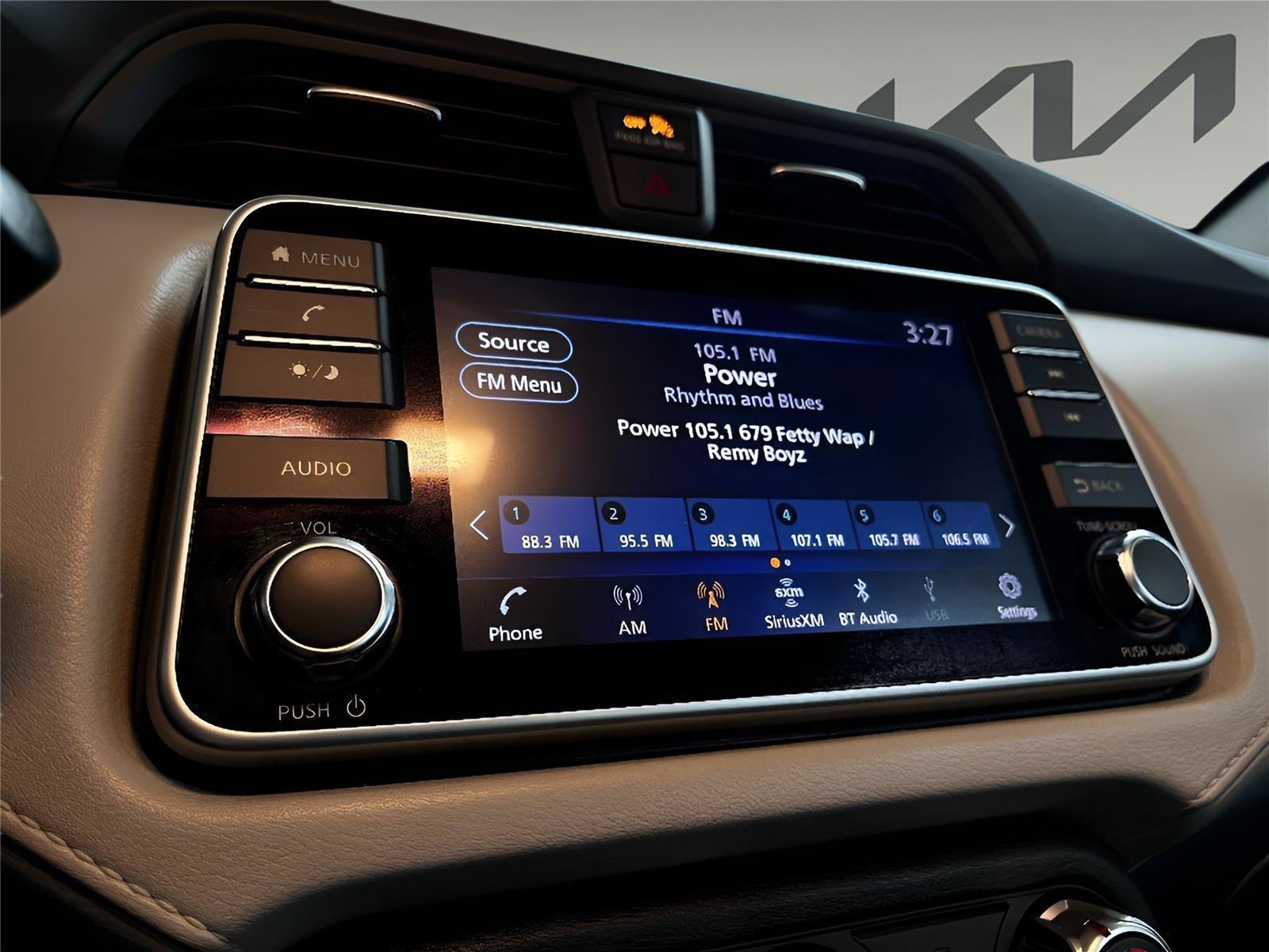 Used 2021 Nissan Versa SV image 15