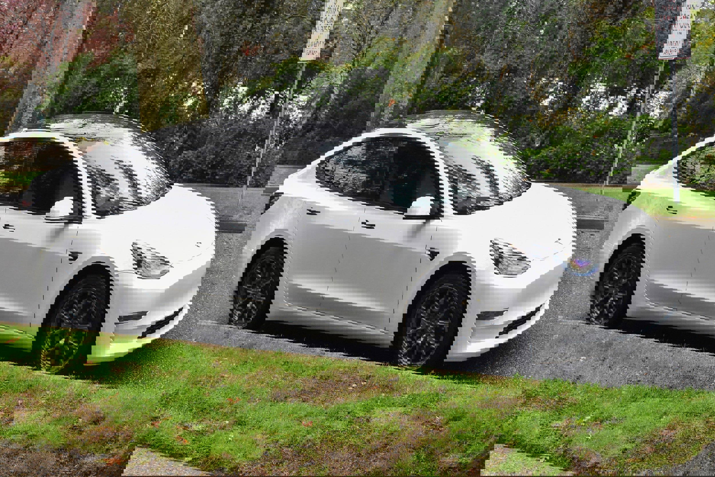 Used 2022 Tesla Model 3 Long Range image 12