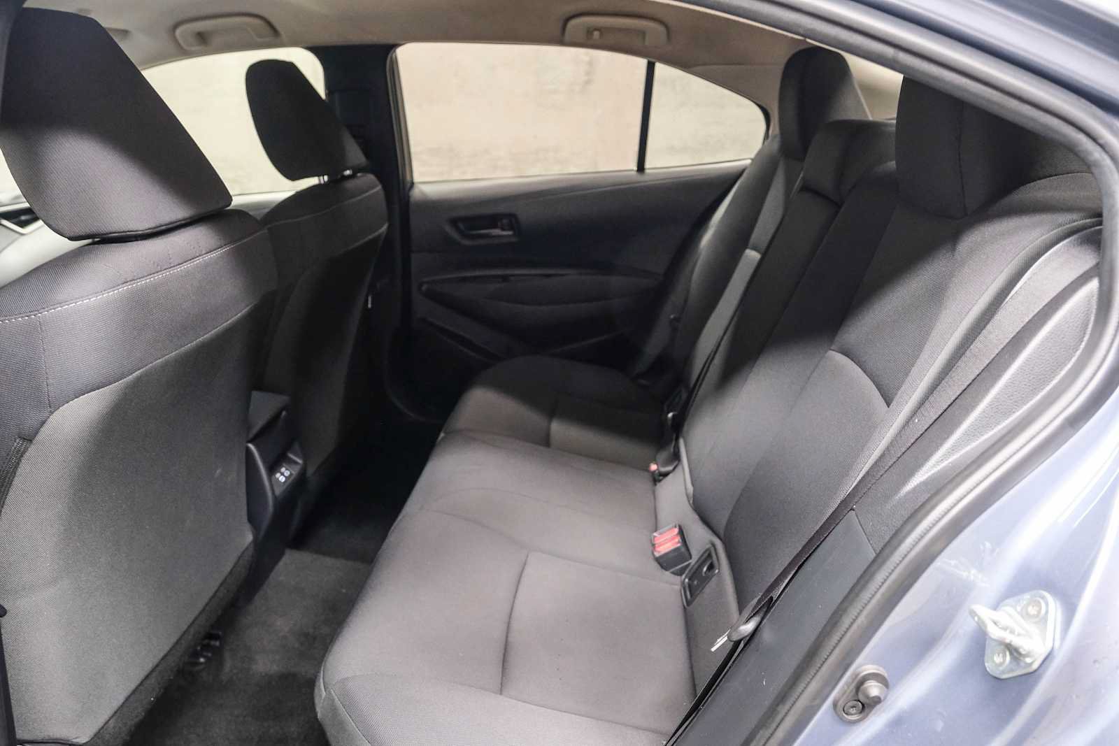 Used 2024 Toyota Corolla LE FWD image 23