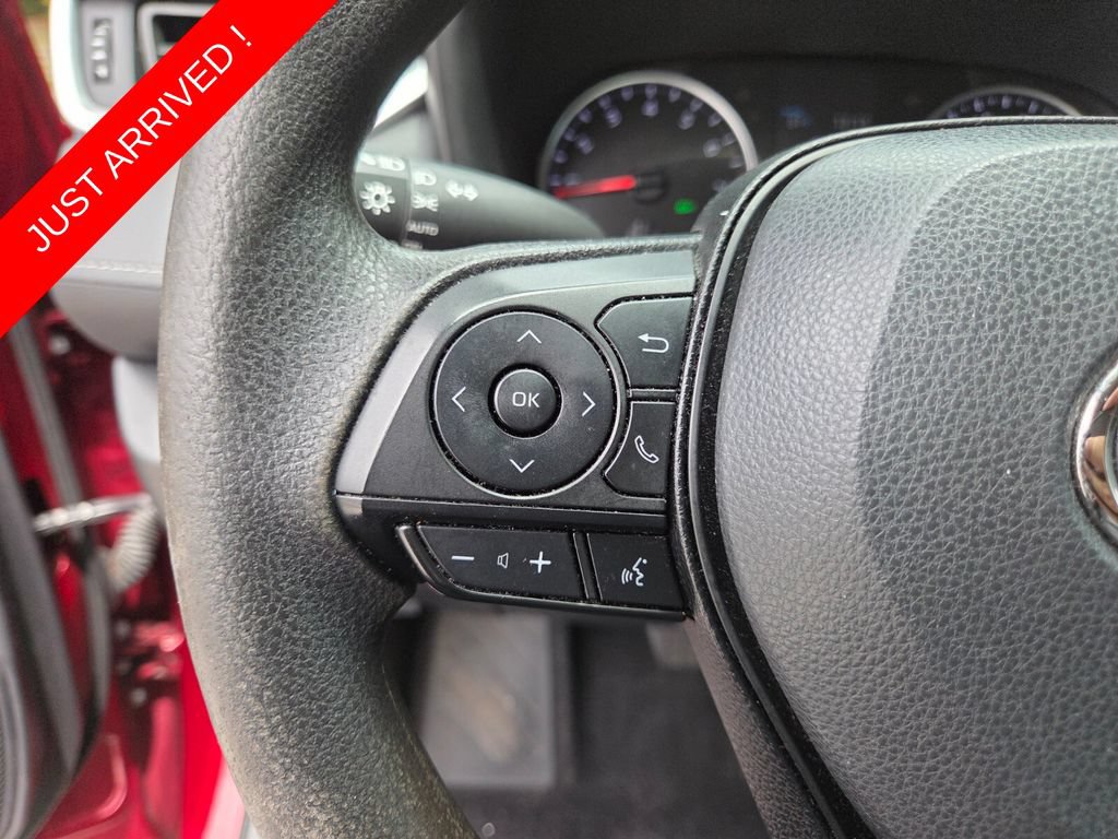 Used 2022 Toyota RAV4 XLE FWD image 30