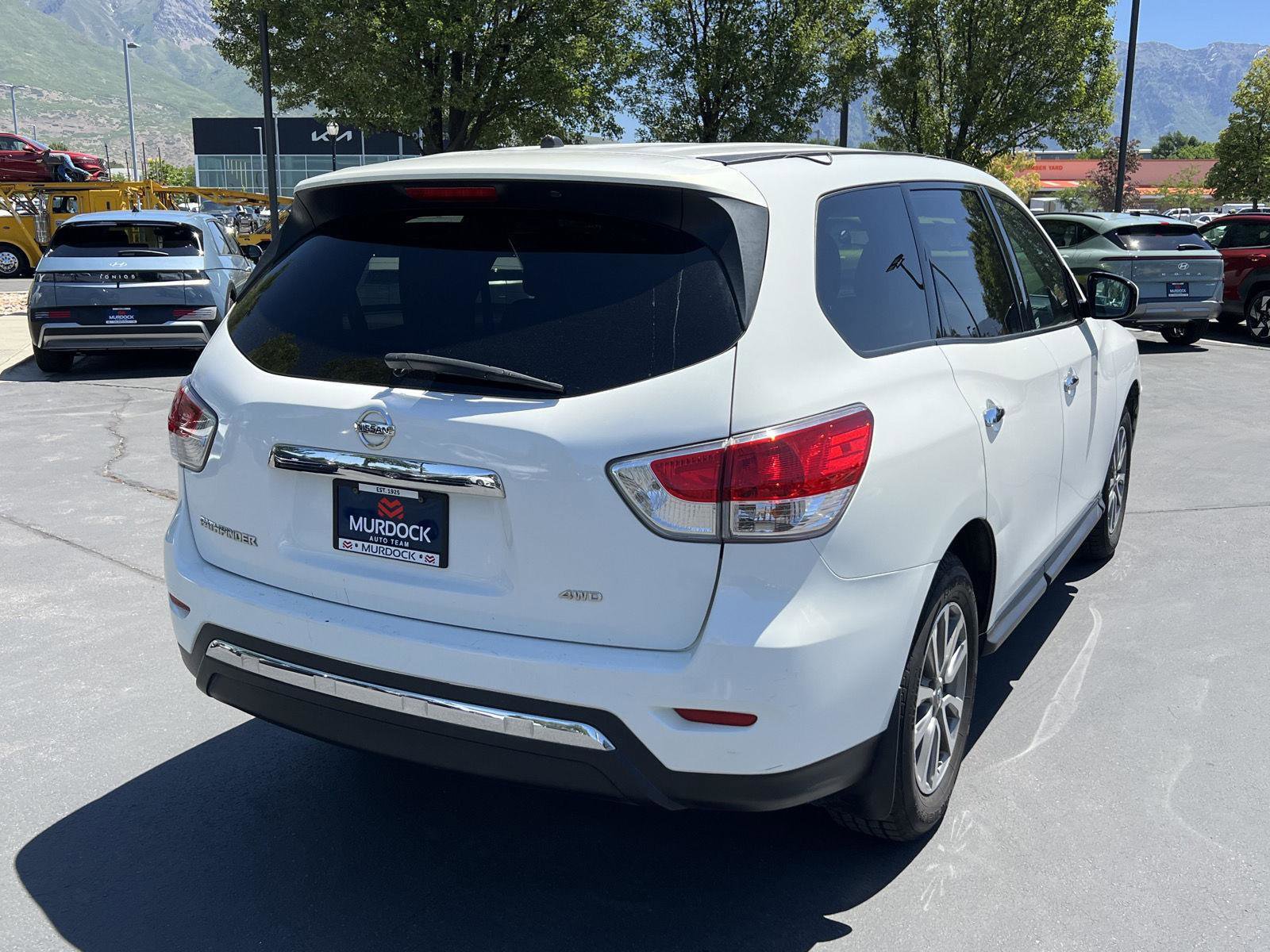 Used 2013 Nissan Pathfinder S AWD/4WD image 8