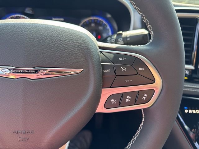 New 2026 Chrysler Pacifica Select image 21