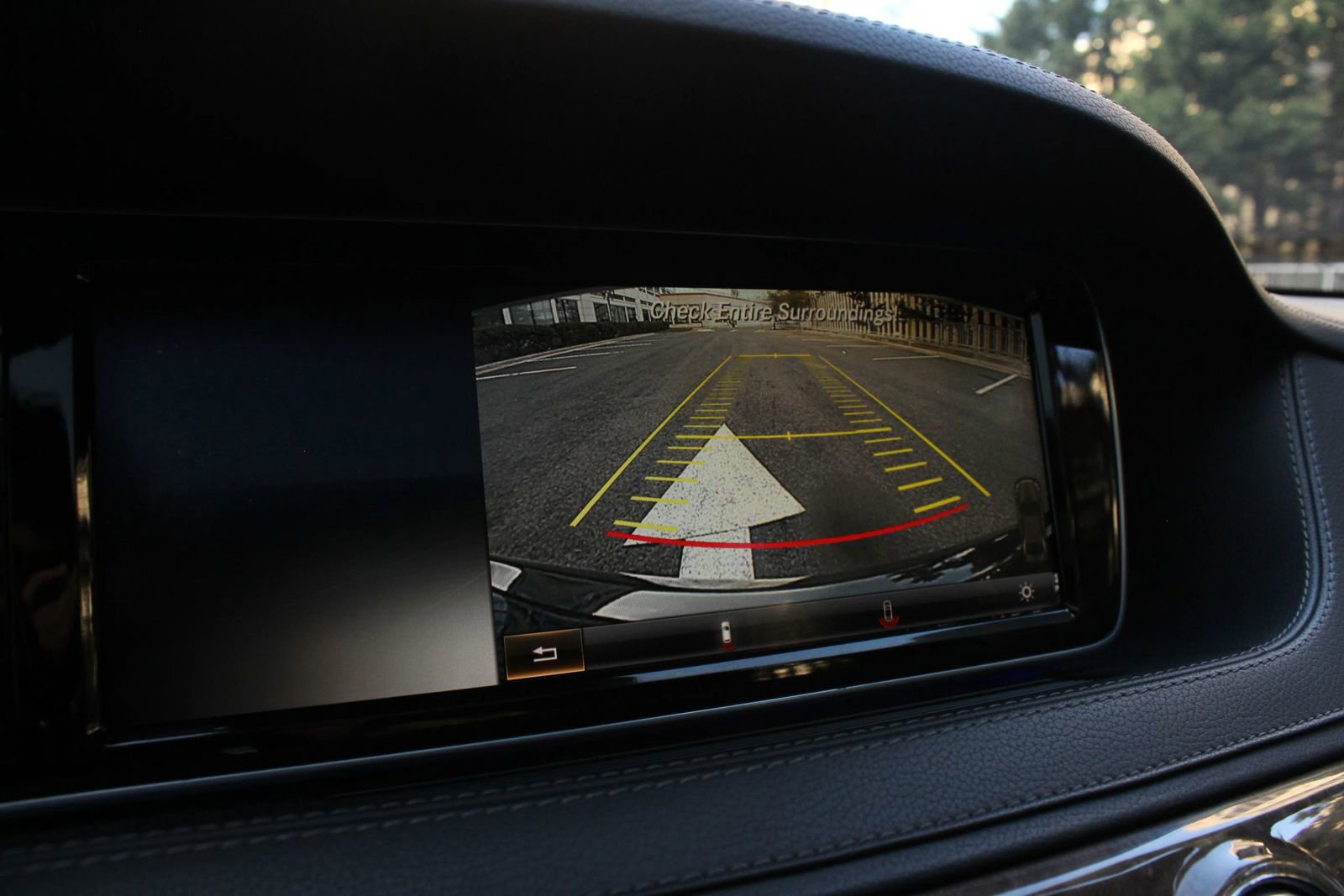 Used 2015 Mercedes-Benz S 550 4MATIC Sedan image 40