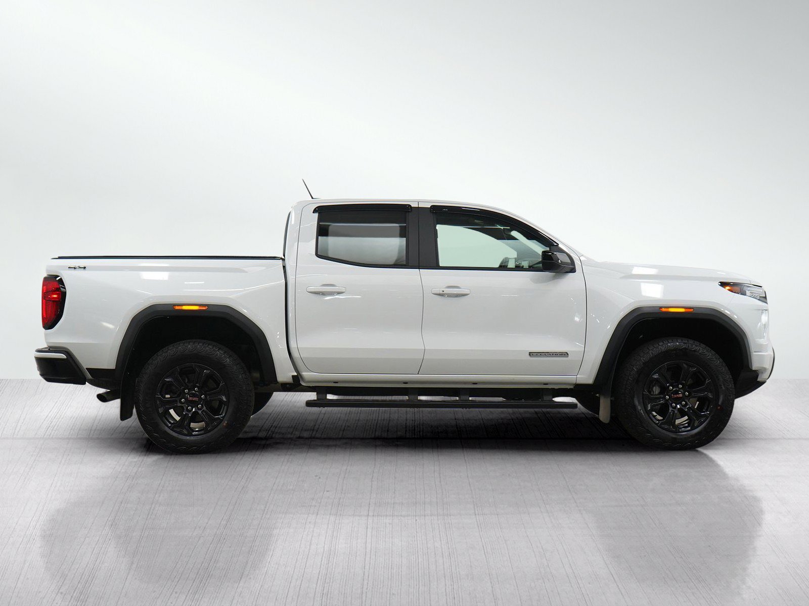 Used 2025 GMC Canyon Elevation w/ Convenience Package AWD/4WD image 6