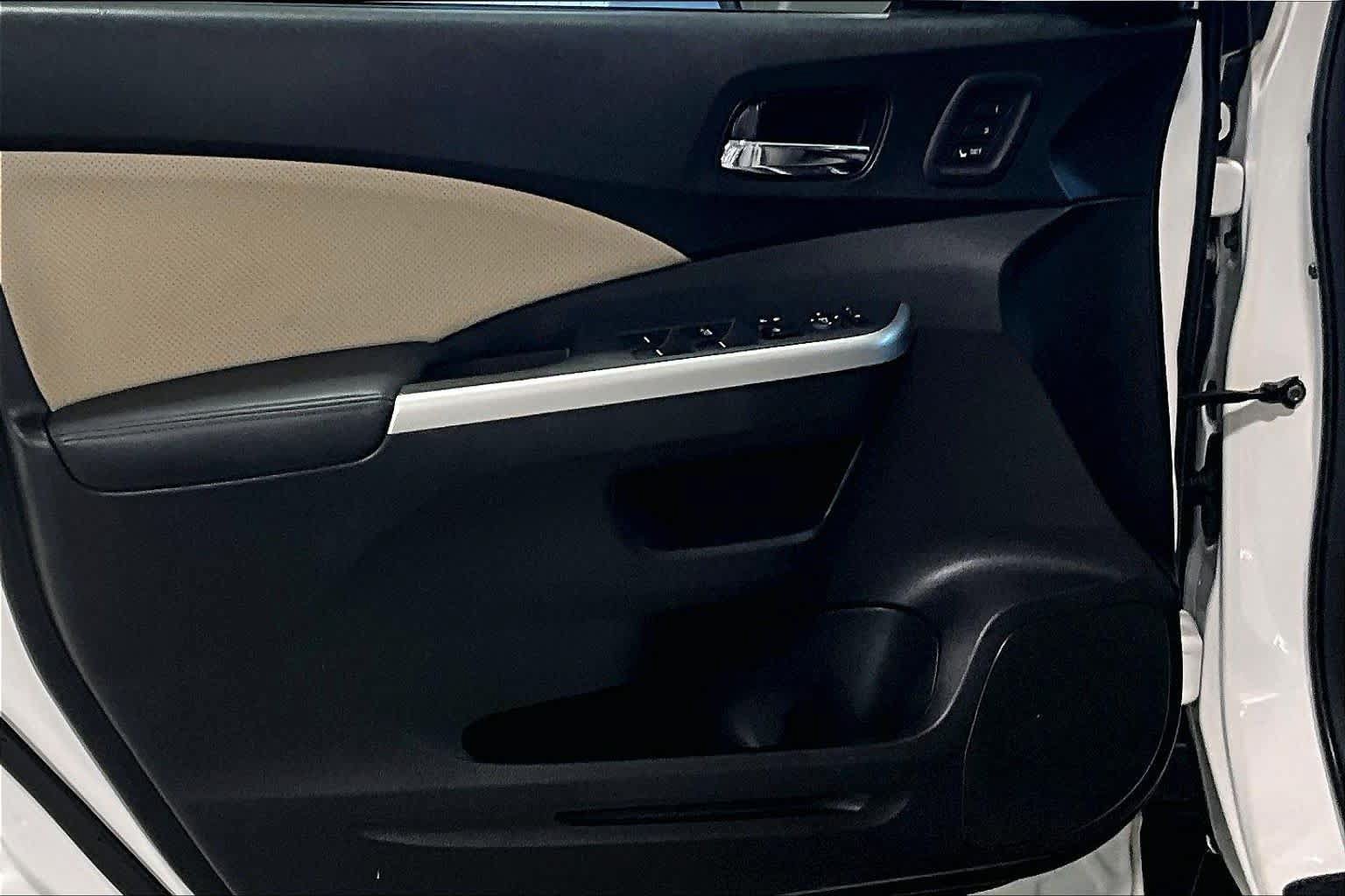 Used 2016 Honda CR-V Touring image 21