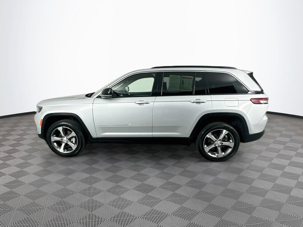 Certified 2024 Jeep Grand Cherokee Limited AWD/4WD image 7
