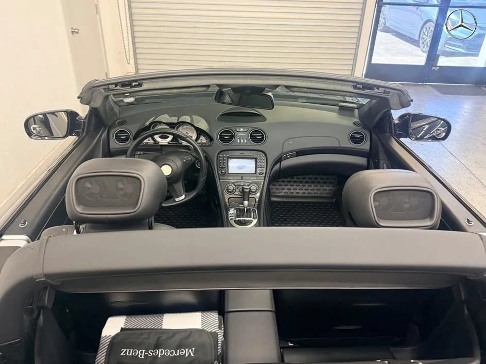 Used 2011 Mercedes-Benz SL 63 AMG image 24