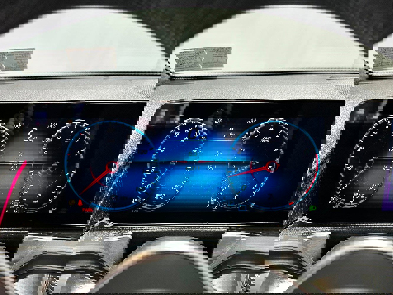 Used 2022 Mercedes-Benz GLB 250 4MATIC image 17