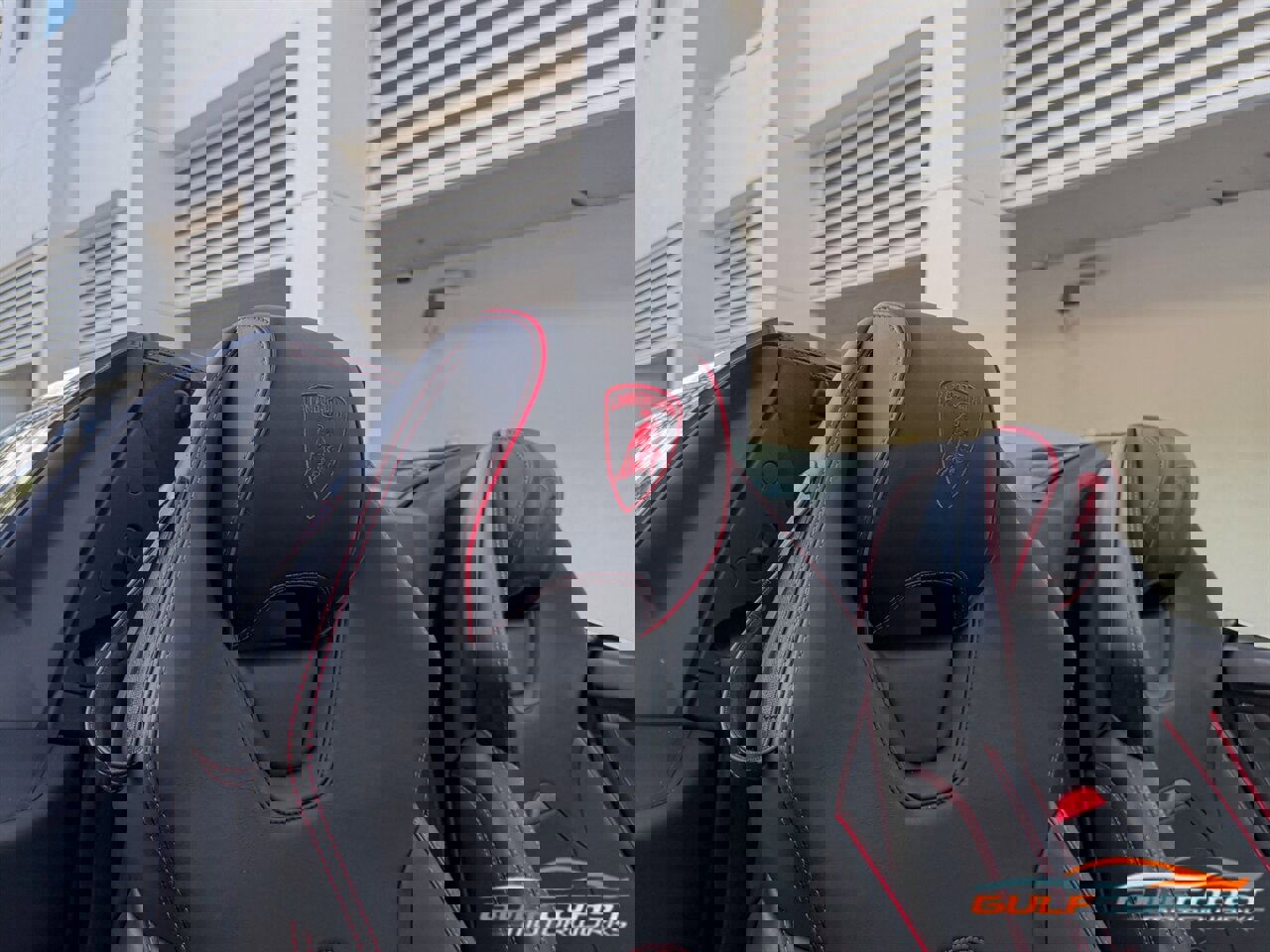 Used 2020 Lamborghini Huracan EVO image 35