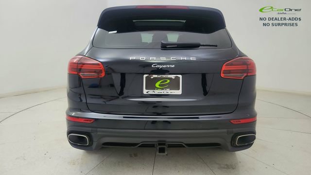 Used 2016 Porsche Cayenne AWD/4WD image 5