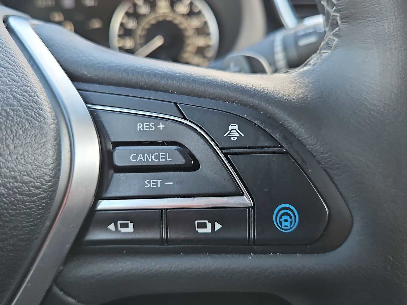 Used 2023 INFINITI QX50 Sport image 25