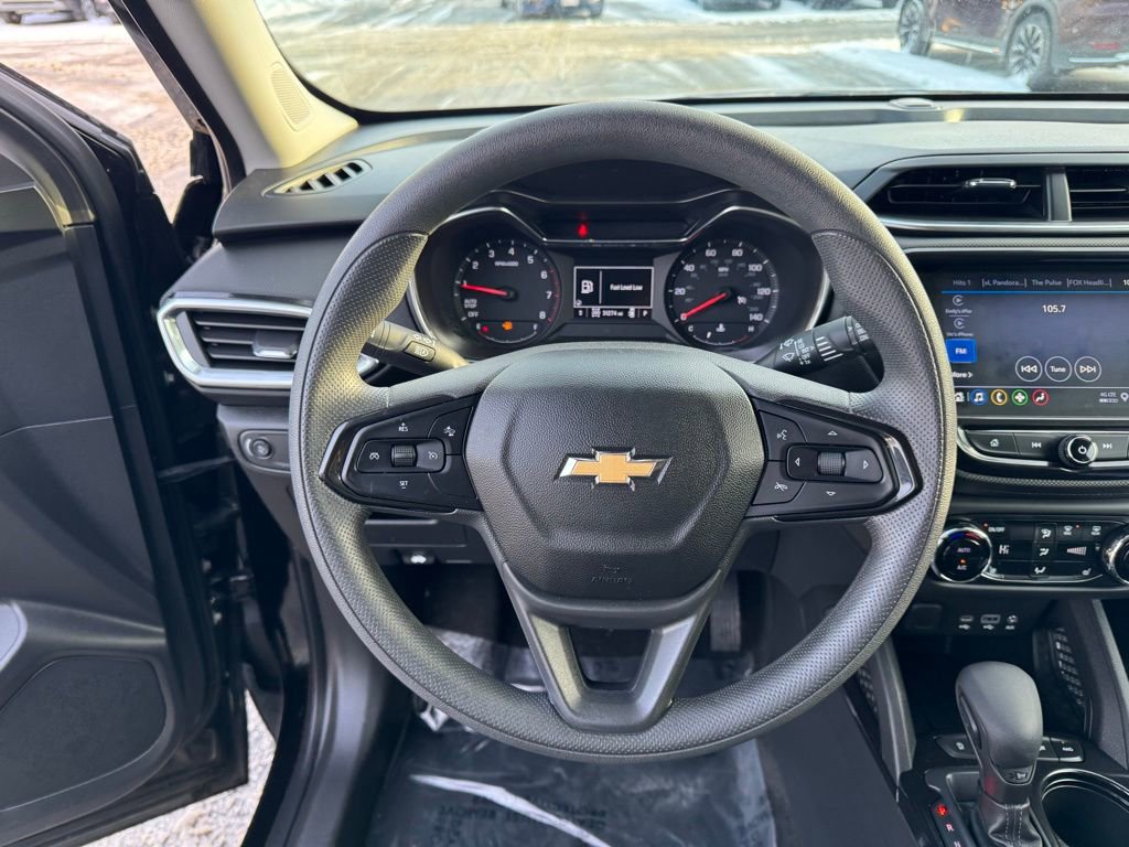 Used 2023 Chevrolet TrailBlazer LT w/ Convenience Package image 12