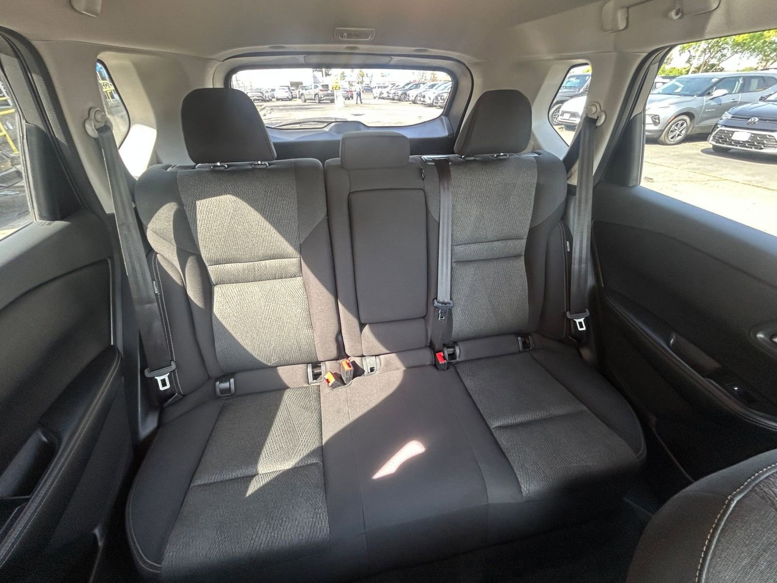 Used 2025 Nissan Rogue SV FWD image 40