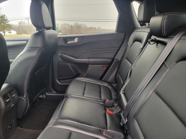Used 2025 Ford Escape Platinum AWD/4WD image 24