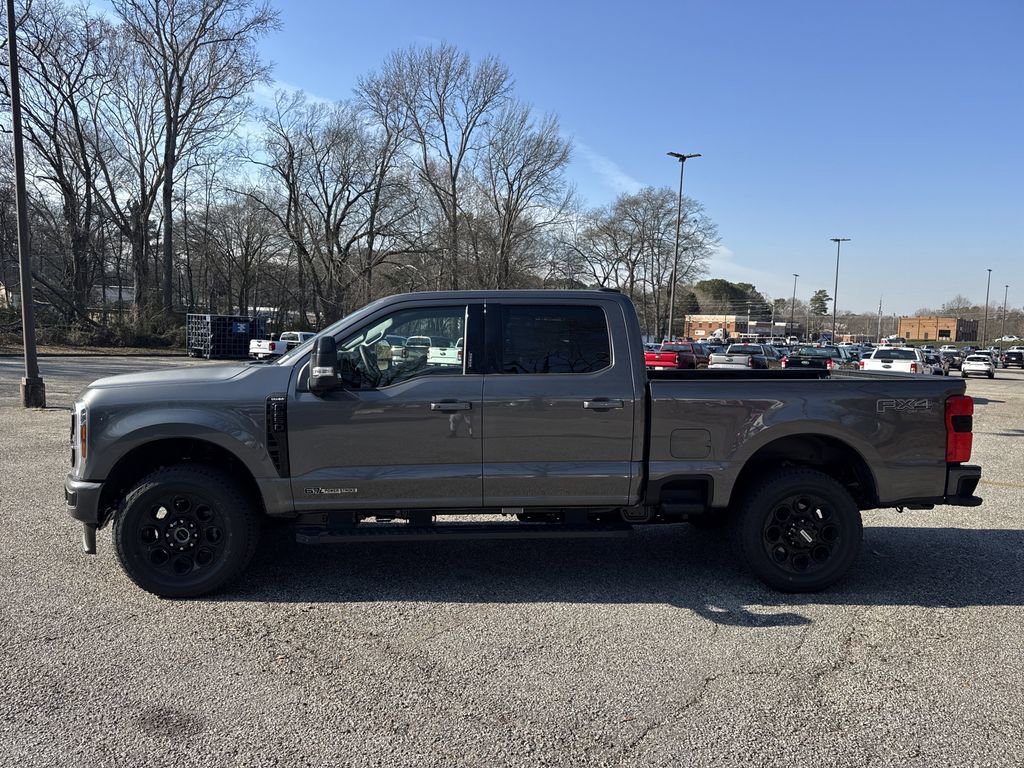 New 2026 Ford F250 Lariat w/ Black Appearance Package image 4
