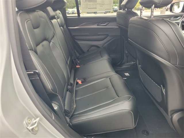 New 2025 Jeep Grand Cherokee Limited image 14