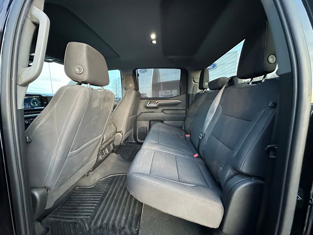 Used 2022 Chevrolet Silverado 1500 LT image 11