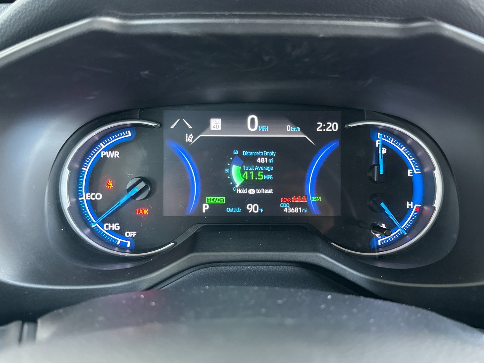 Used 2025 Toyota RAV4 XLE AWD/4WD image 24